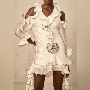 NEW $289 Le Marais French Couture Ruffled Dress